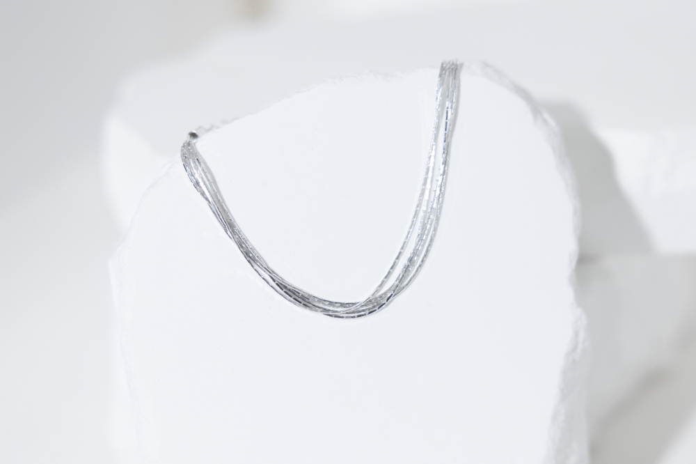 팔찌  不規則扭轉質感手鍊 / 銀色