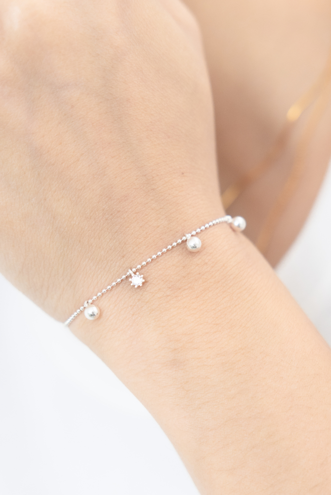 팔찌  圓珠閃鑽墜飾手鍊 / 銀色