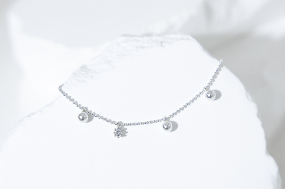 팔찌  圓珠閃鑽墜飾手鍊 / 銀色