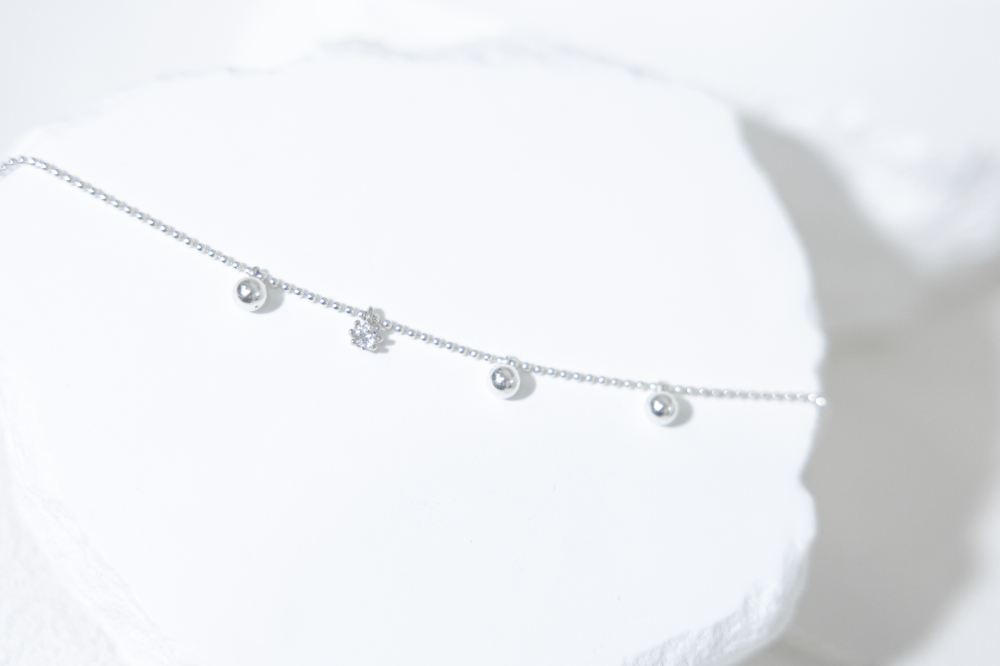 팔찌  圓珠閃鑽墜飾手鍊 / 銀色