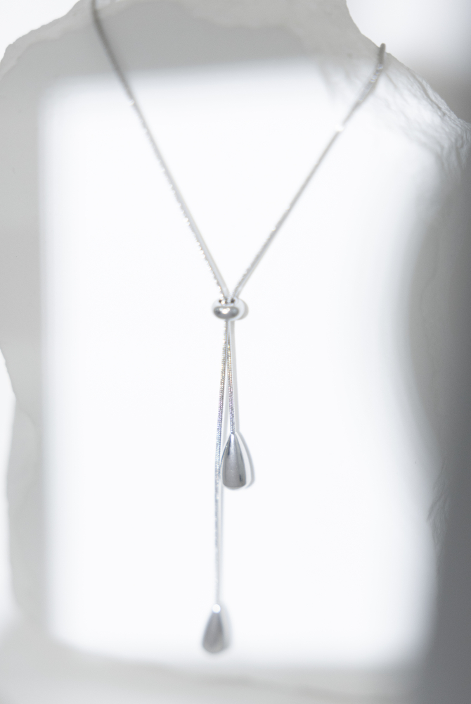목걸이  可調節水滴項鍊 長項鍊 / 銀色
