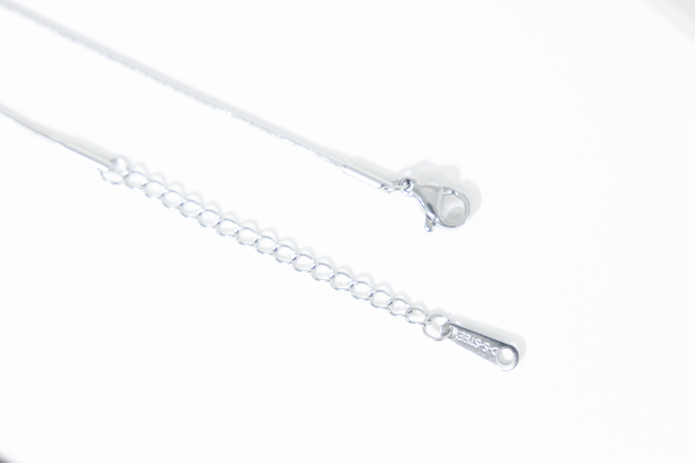 목걸이 鈴環項鍊 中空不規則吊墜/ 銀色