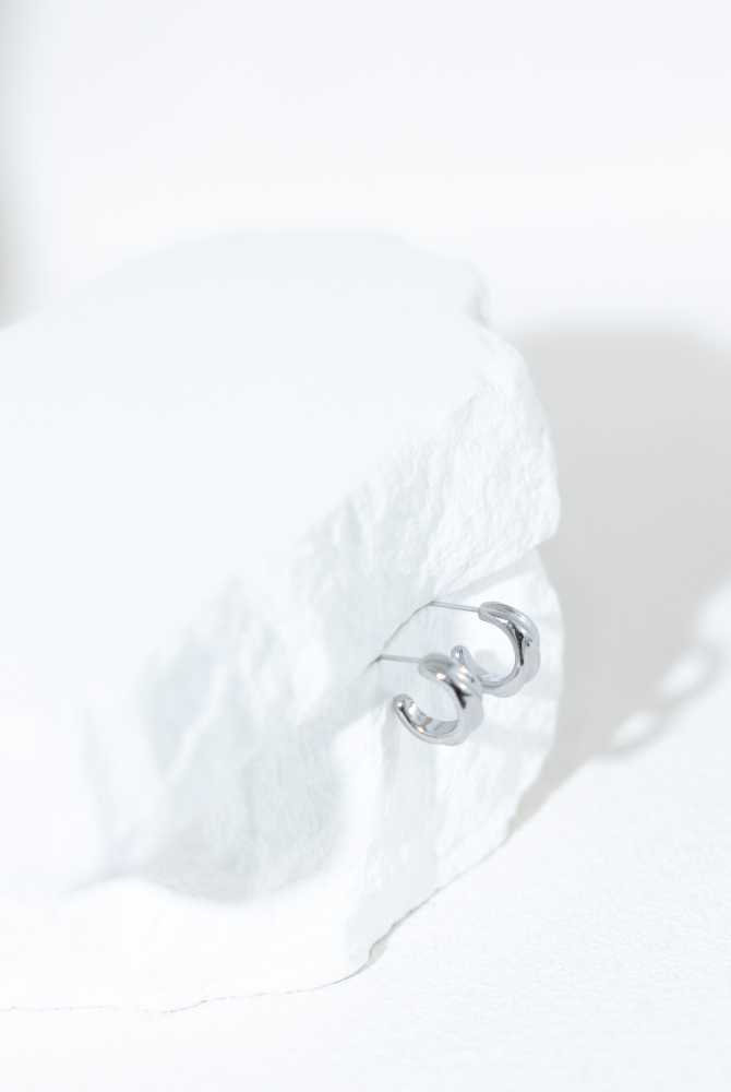 귀걸이  月牙耳環  / 銀色