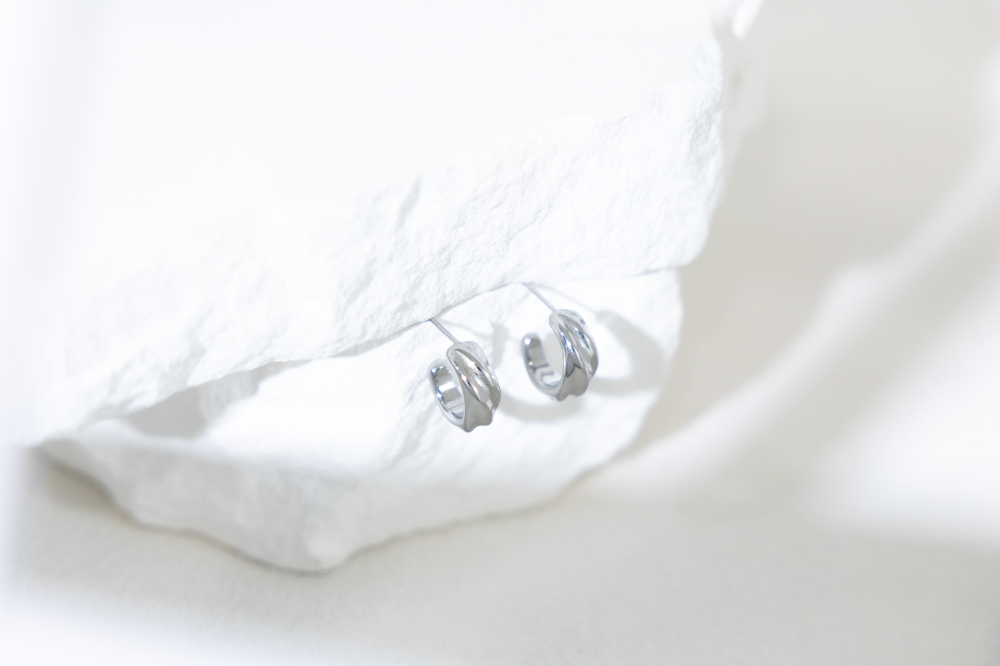 귀걸이  月牙耳環  / 銀色