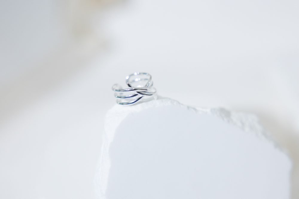 반지  多股纏繞設計 開口式 戒指 / 銀色