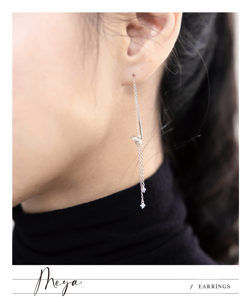 귀걸이 蝶影垂墜耳環 / 銀色