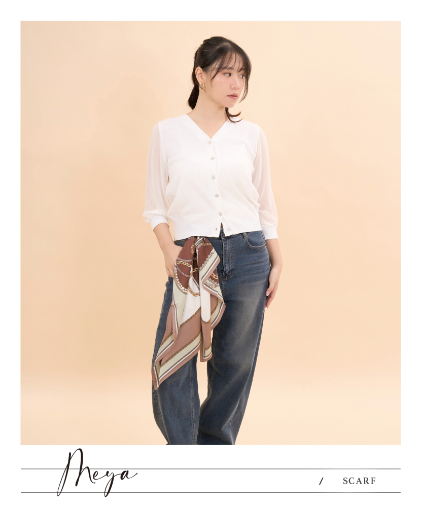 淺咖啡色包邊 中間多種鏈條交錯 方巾 / 淺綠色咖啡色底