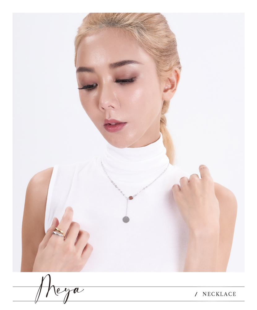 小扁圓片 吊墜大扁圓片橢圓鏈 項鏈／銀色