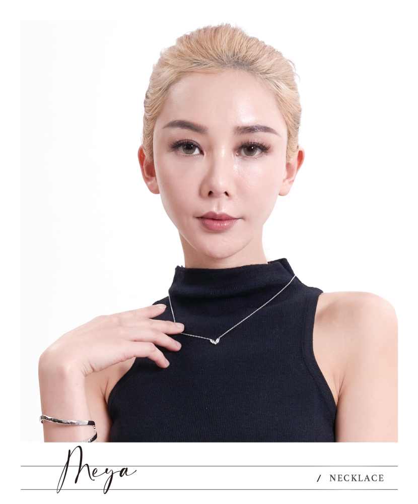 小水滴型愛心 項鏈／銀色