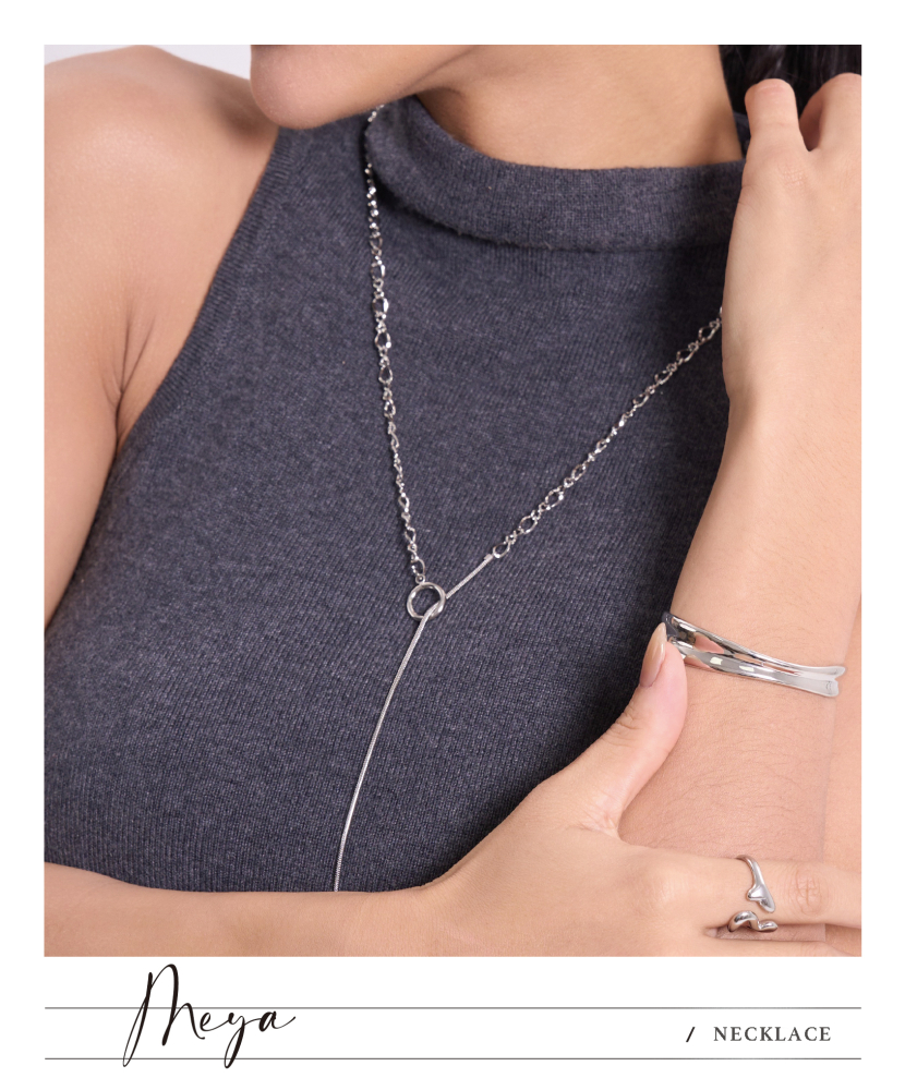 蛇骨鏈拼類費加洛鏈 長度可調節 OT扣 項鍊／銀色