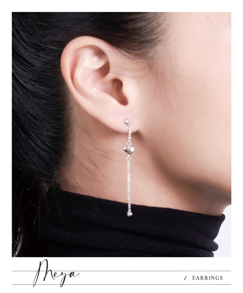 垂墜單顆立體小愛心小圓珠 耳環／銀色