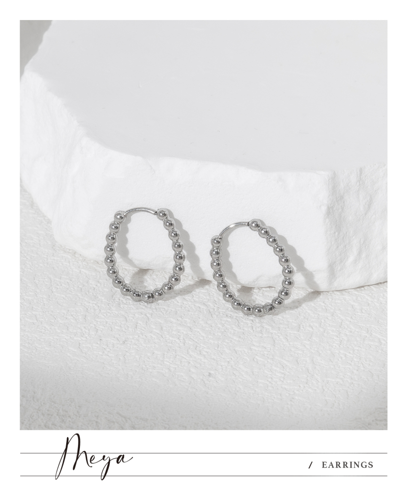 多顆小圓珠 圈型耳環／銀色