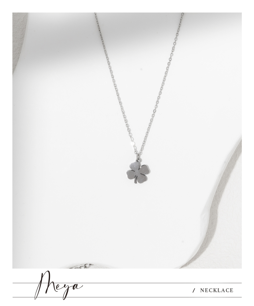 幸運草墜飾 項鏈／銀色
