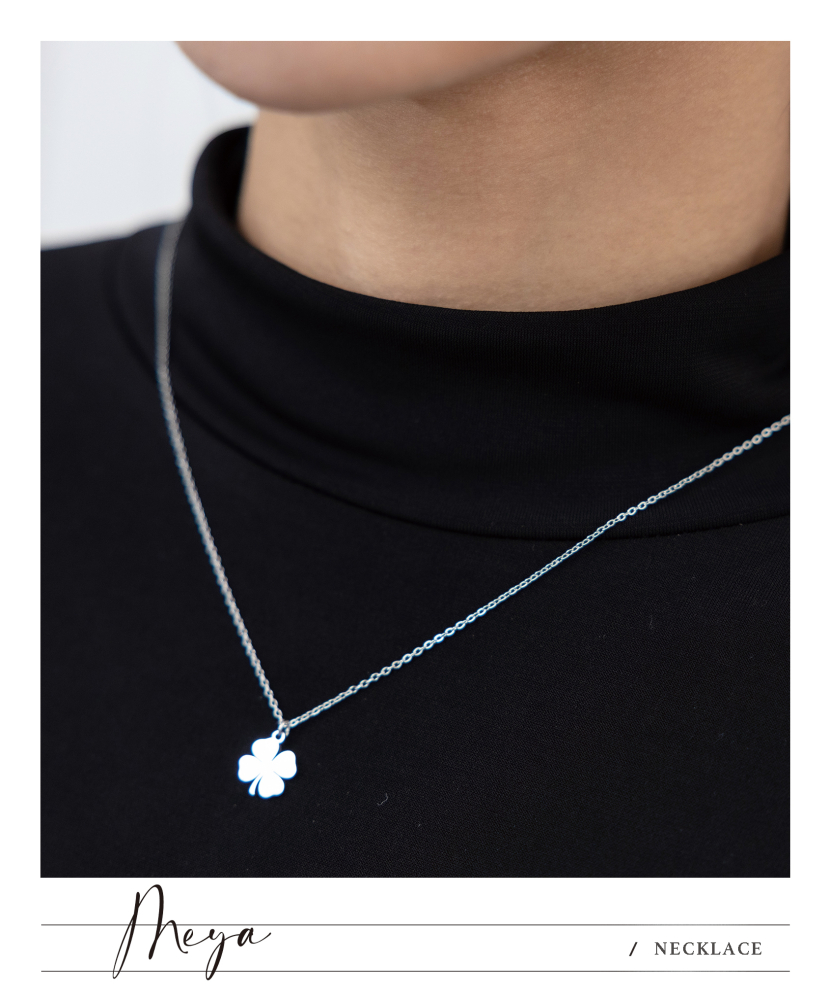 幸運草墜飾 項鏈／銀色