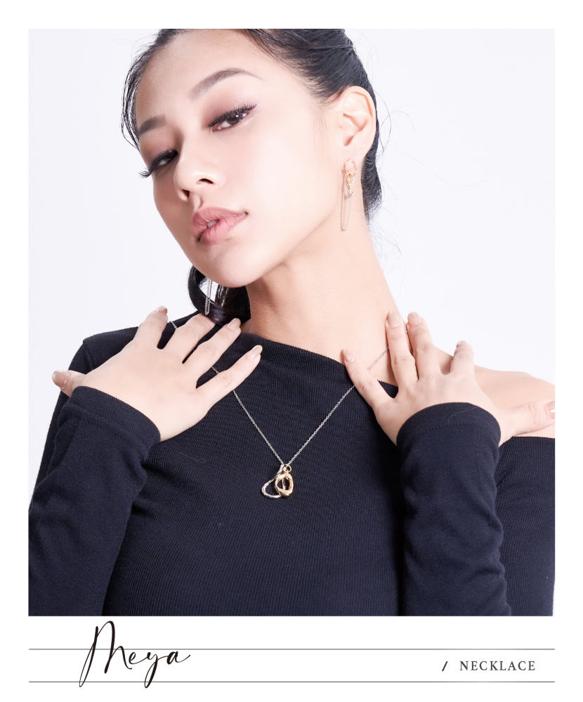 兩雙色不規則圈吊墜長項鏈 / 銀色鏈