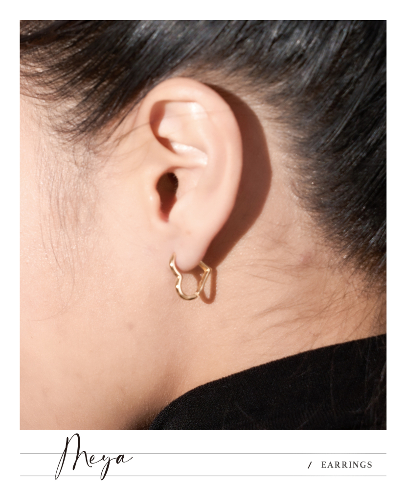 圈型愛心耳環 / 金色