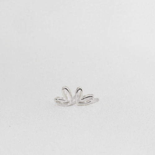 귀걸이 鏤空愛心耳環/ 銀色