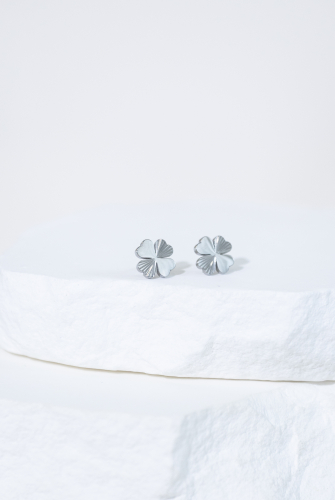 귀걸이 四葉幸運草耳環  / 銀色
